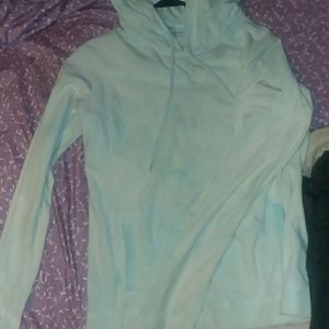 Light blue Columbia pull over